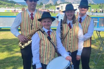 WK Laufen Werkskapelle Laufen Gmunden-Engelhof Musikverein Blasmusik Gmunden Traunsee Marschwertung Marschmusikbewertung Bezirksmusikfest Musikfest Festzelt Marschmusik